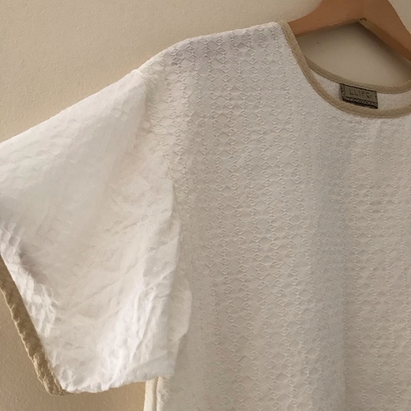 LLIFE Top - Picture 4 of 9